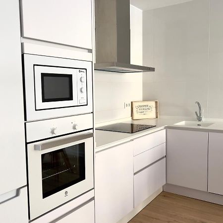 Housing Leon Ana Mogas Con Garaje Lägenhet Exteriör bild